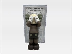 Bearbricks 400% KAWS Limited Holiday UK Vinyl Figure - Brown